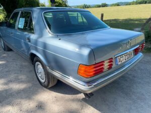 W126 05.jpg