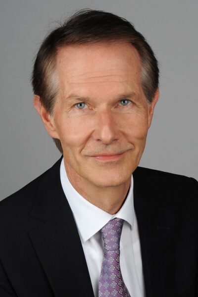 Dr Hans Czekay